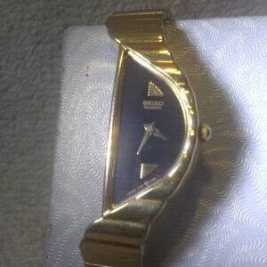 Seiko Quartz Watch Women 1F20-5D59 Half Moon Gold Link Band Refurbished Movement